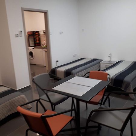 Kertvarosi Apartman Tiszaújváros Dış mekan fotoğraf