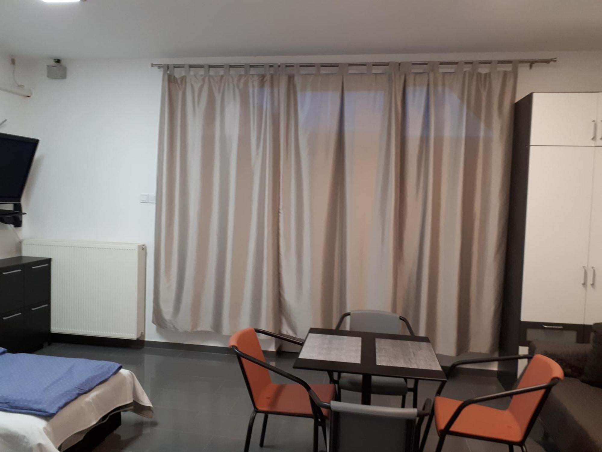 Kertvarosi Apartman Tiszaújváros Dış mekan fotoğraf