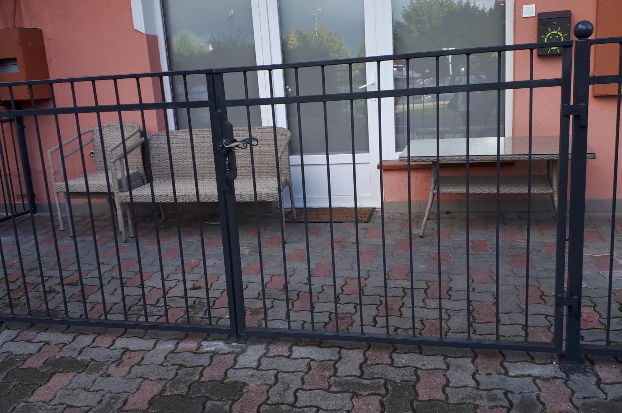 Kertvarosi Apartman Tiszaújváros Dış mekan fotoğraf