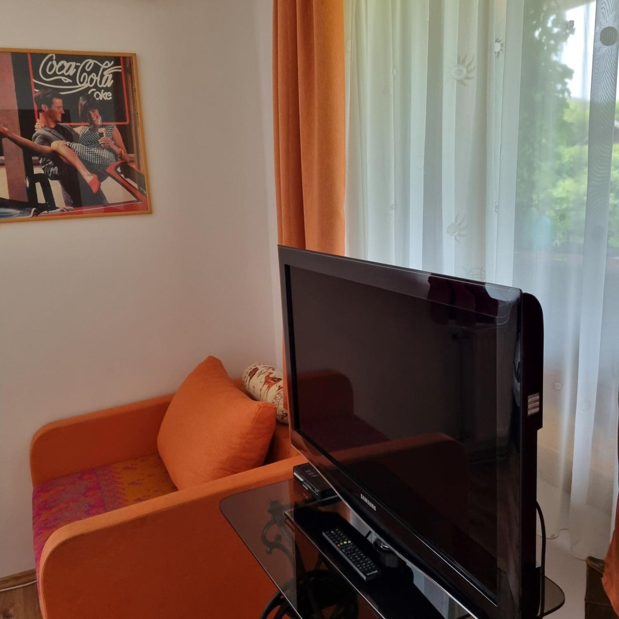 Kertvarosi Apartman Tiszaújváros Dış mekan fotoğraf