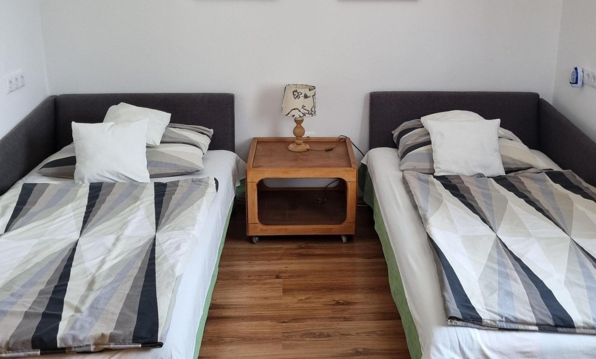 Kertvarosi Apartman Tiszaújváros Dış mekan fotoğraf