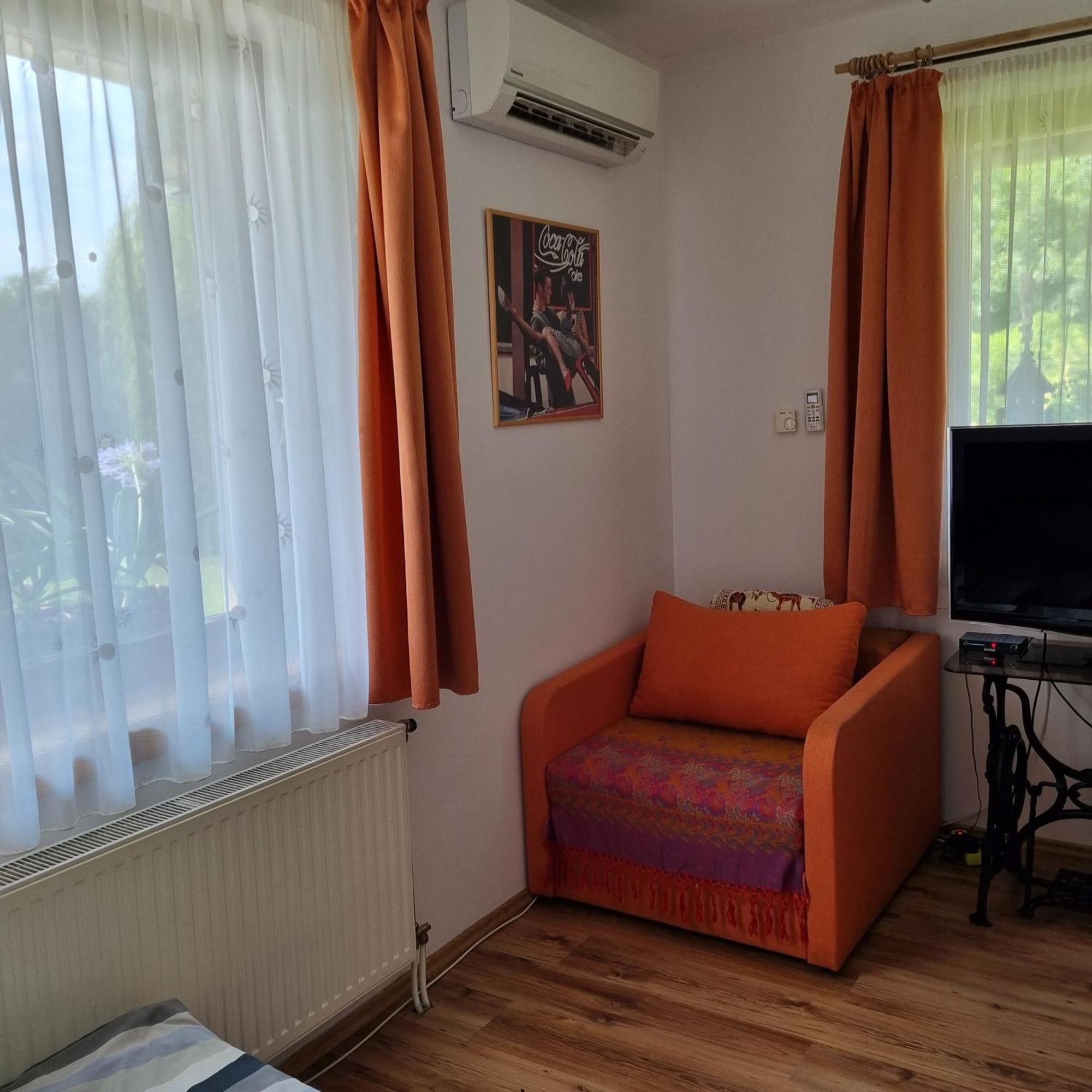 Kertvarosi Apartman Tiszaújváros Dış mekan fotoğraf