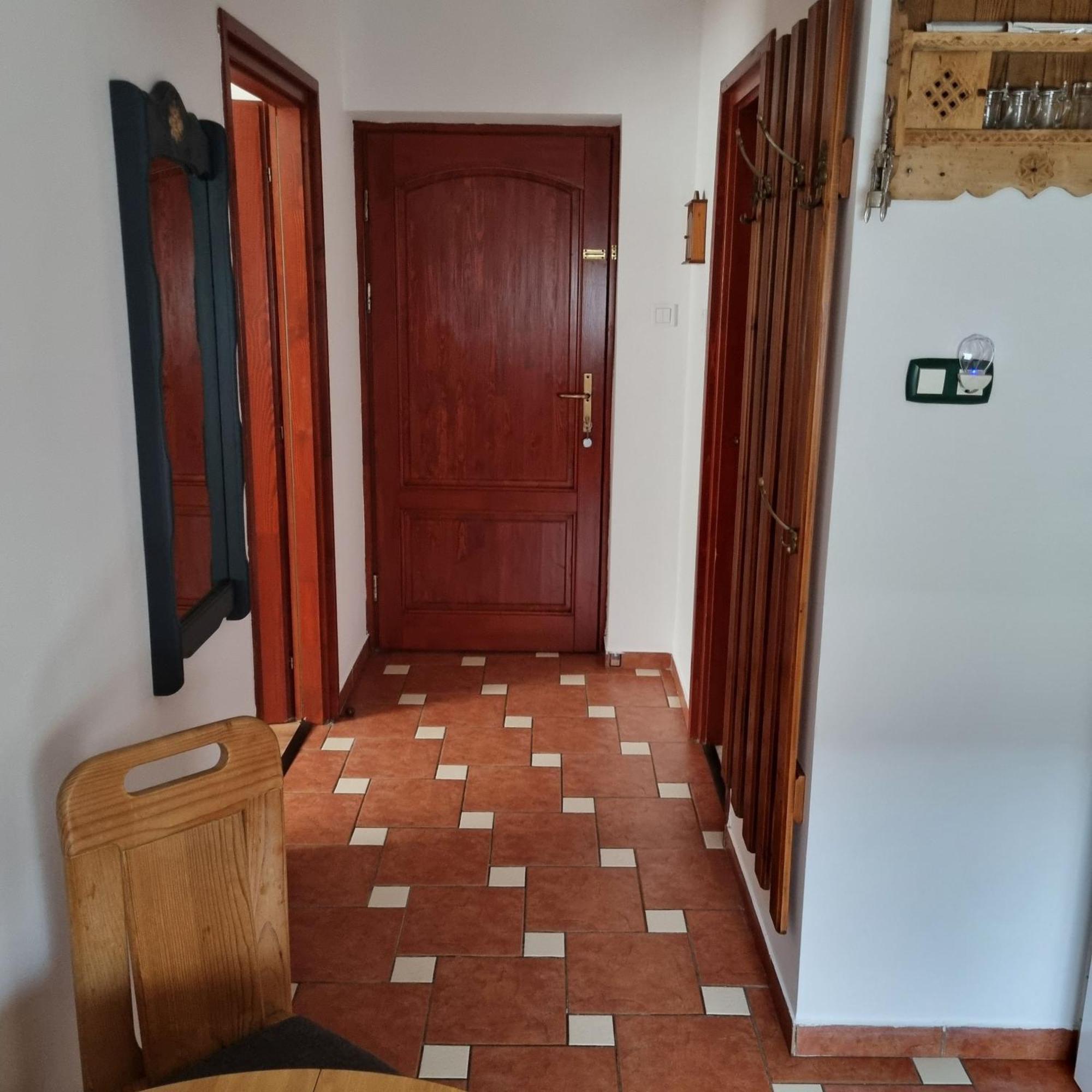 Kertvarosi Apartman Tiszaújváros Dış mekan fotoğraf