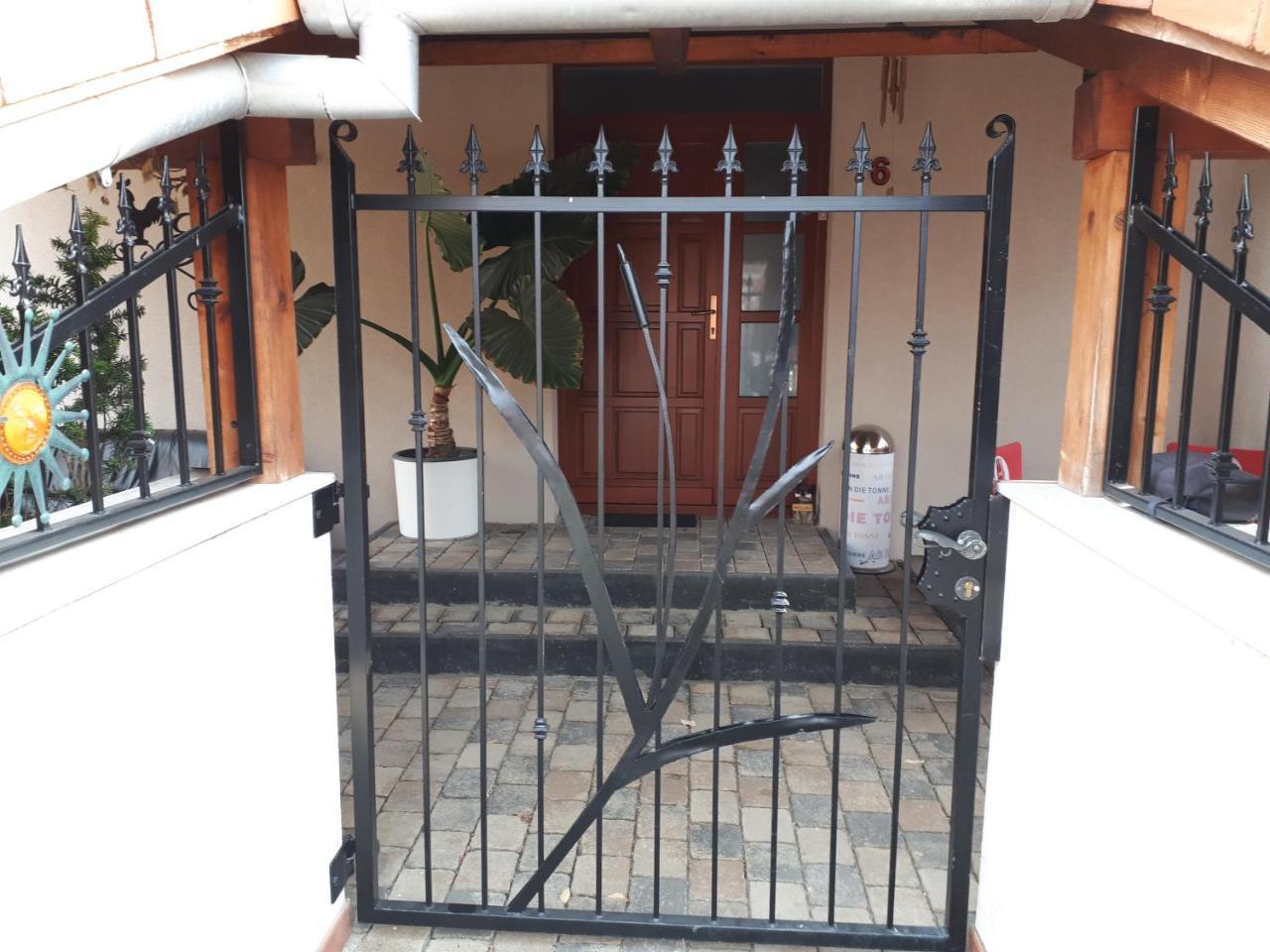 Kertvarosi Apartman Tiszaújváros Dış mekan fotoğraf