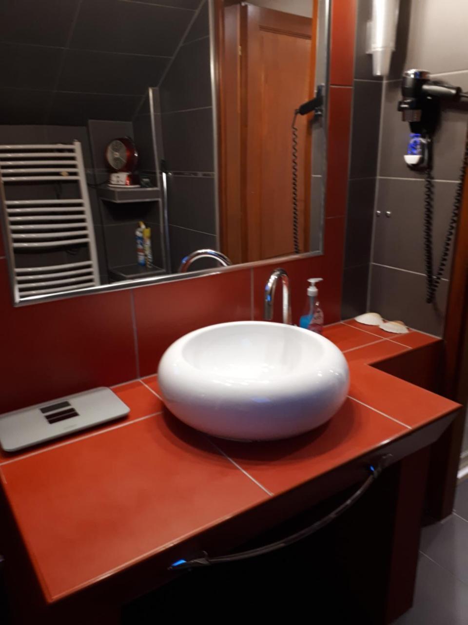 Kertvarosi Apartman Tiszaújváros Dış mekan fotoğraf